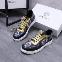 versace decontractees chaussures pour homme s_11b6b00